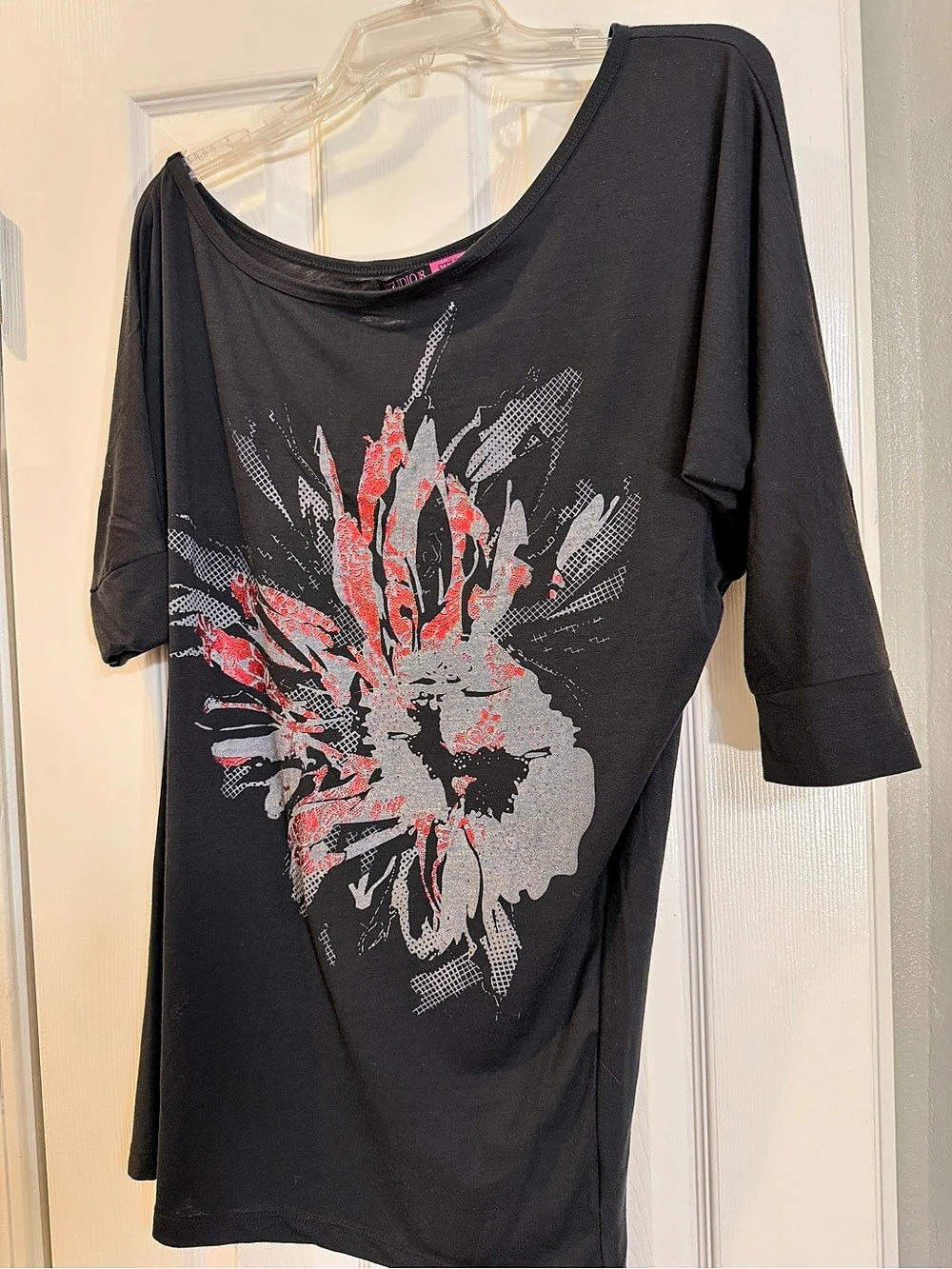Studio 8 Abstract Off Shoulder Graphic Top Black 2X NWT